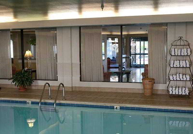 Hotel Courtyard 3*